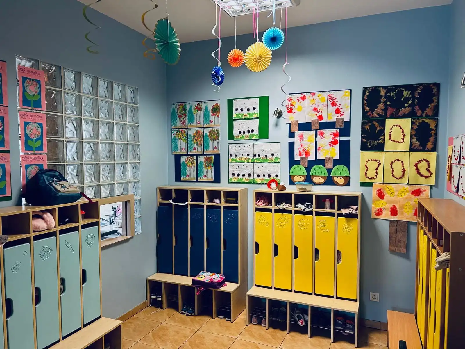 Dzieci w Creative Mind School w Piasecznie — żłobek i przedszkole przy ul. Żeromskiego 13